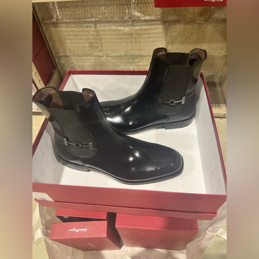Ferragamo Boat size 10 men’s